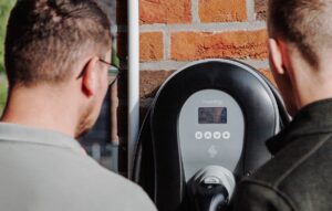 Gruene-Leuchte_PV-Photovoltaik-Anlage-Inbetriebnahme-Einweisung
